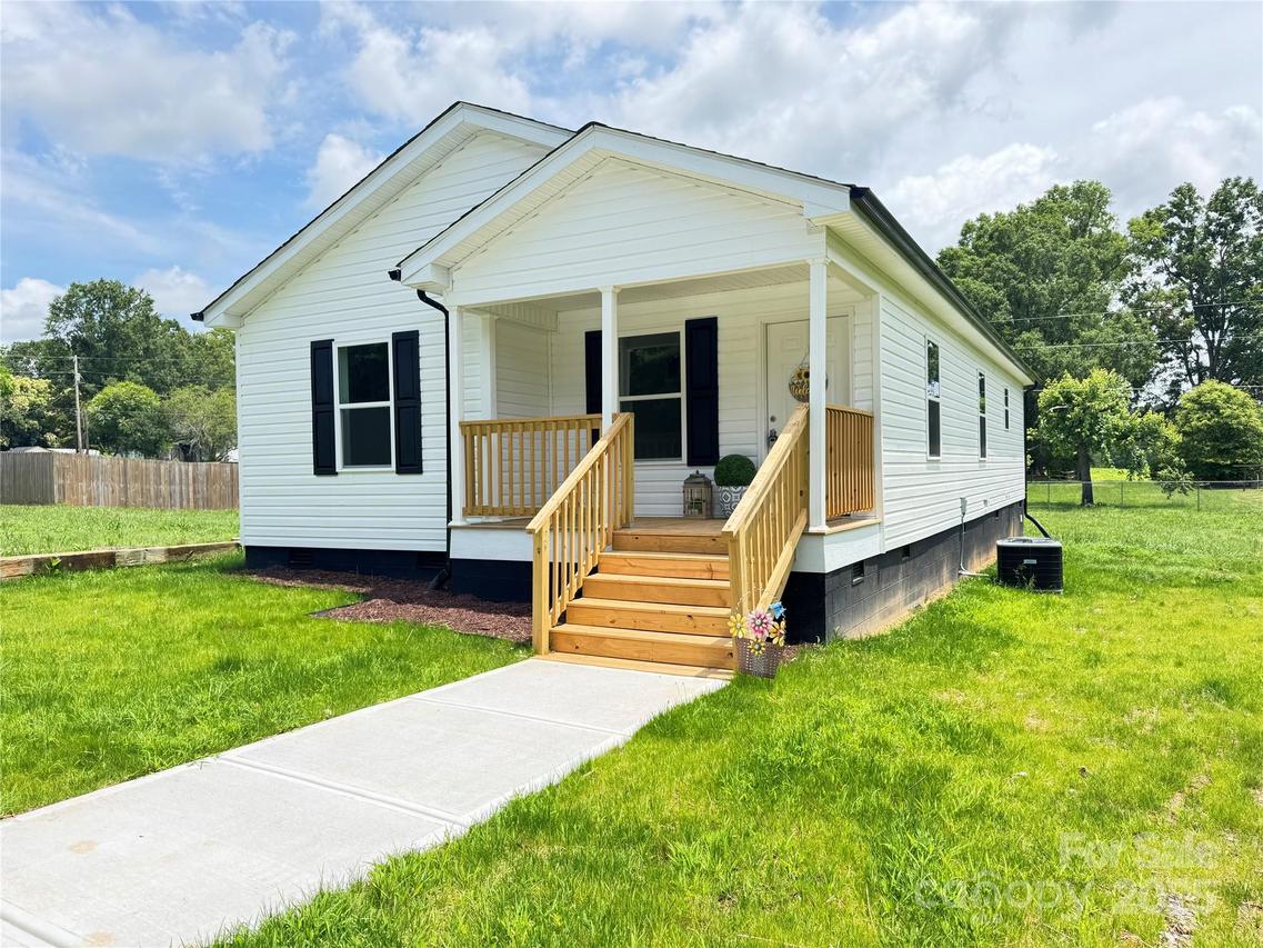 159 Hallman St., Cherryville, NC 28021