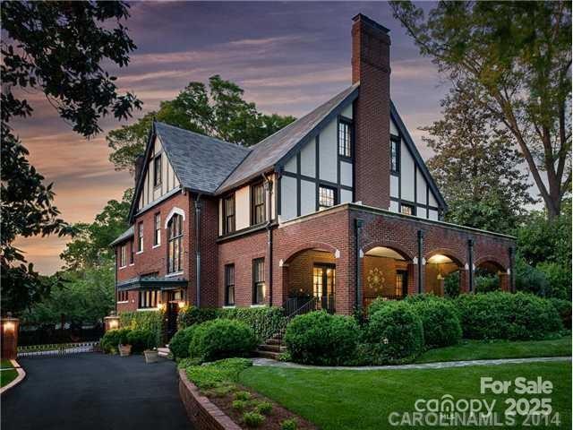 900 Ardsley Rd., Charlotte, NC 28207