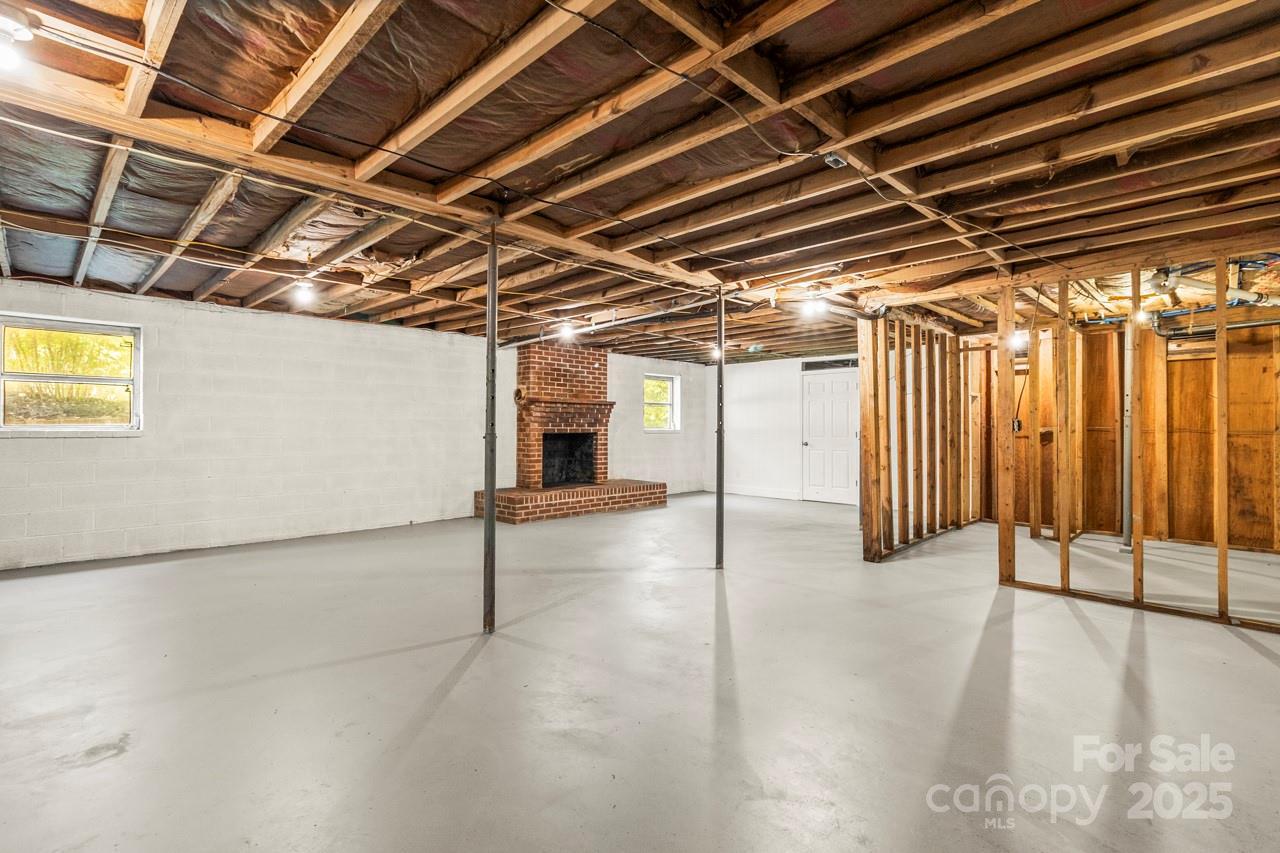4110 Charles Raper Jonas Hwy., Alexis, NC 28006