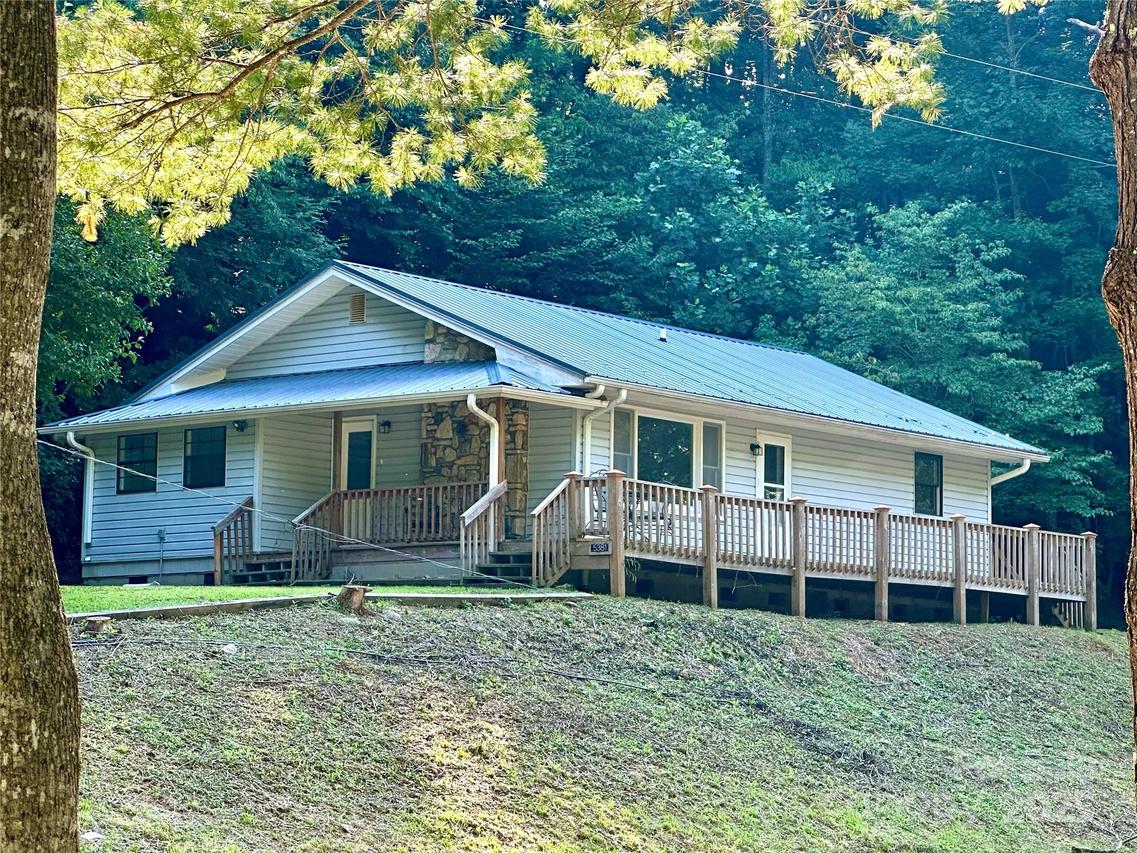 5381 State Hwy 197 S Hwy. #3, Burnsville, NC 28714