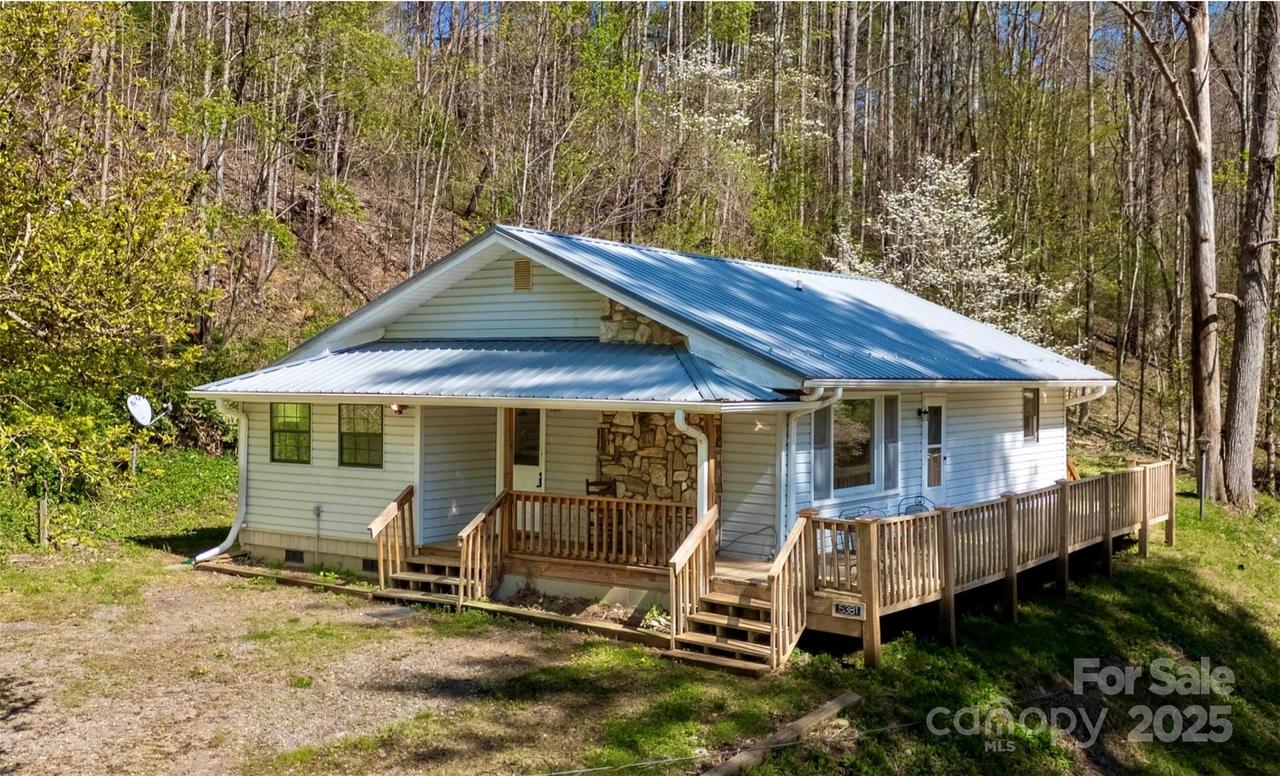 5381 State Hwy 197 S Hwy. #3, Burnsville, NC 28714