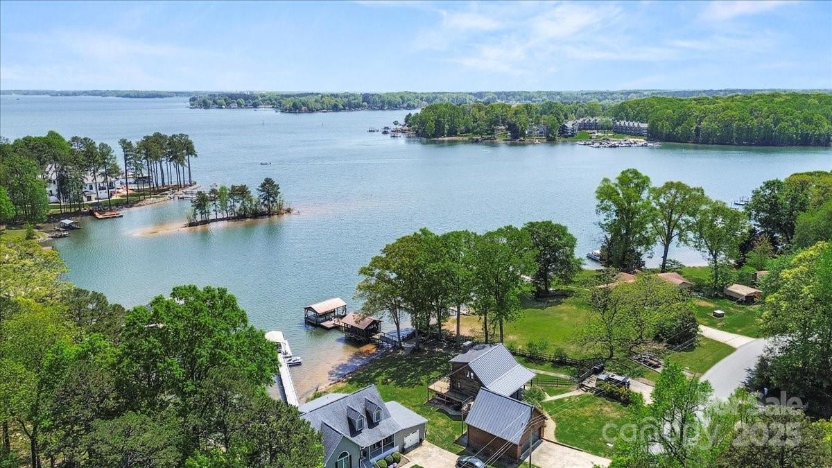 13 Normandy Rd., Denver, NC 28037