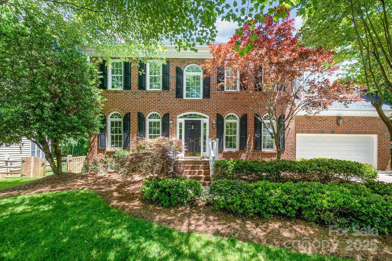 511 Pembroke Ln., Waxhaw, NC 28173