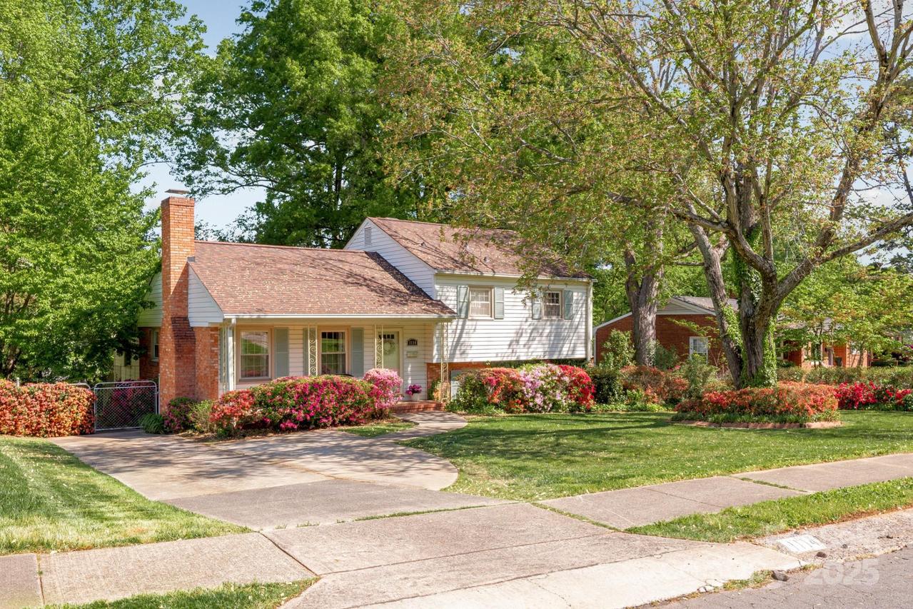 1114 Hartford Ave., Charlotte, NC 28209