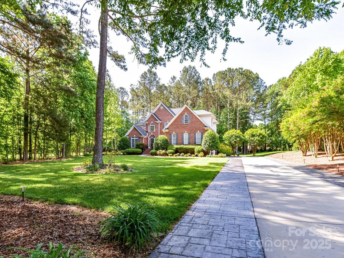 3519 Weddington Oaks Dr., Matthews, NC 28104