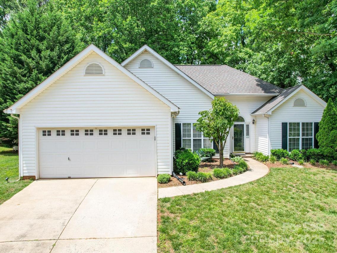 8623 Cedar Hollow Ln., Huntersville, NC 28078