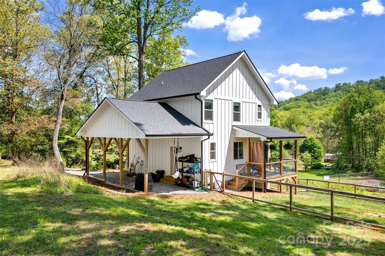 39 W Holly Ridge Dr. #1, Old Fort, NC 28762
