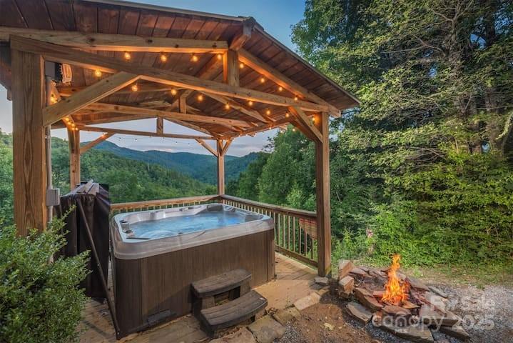109 Damselfly Ct., Spruce Pine, NC 28777
