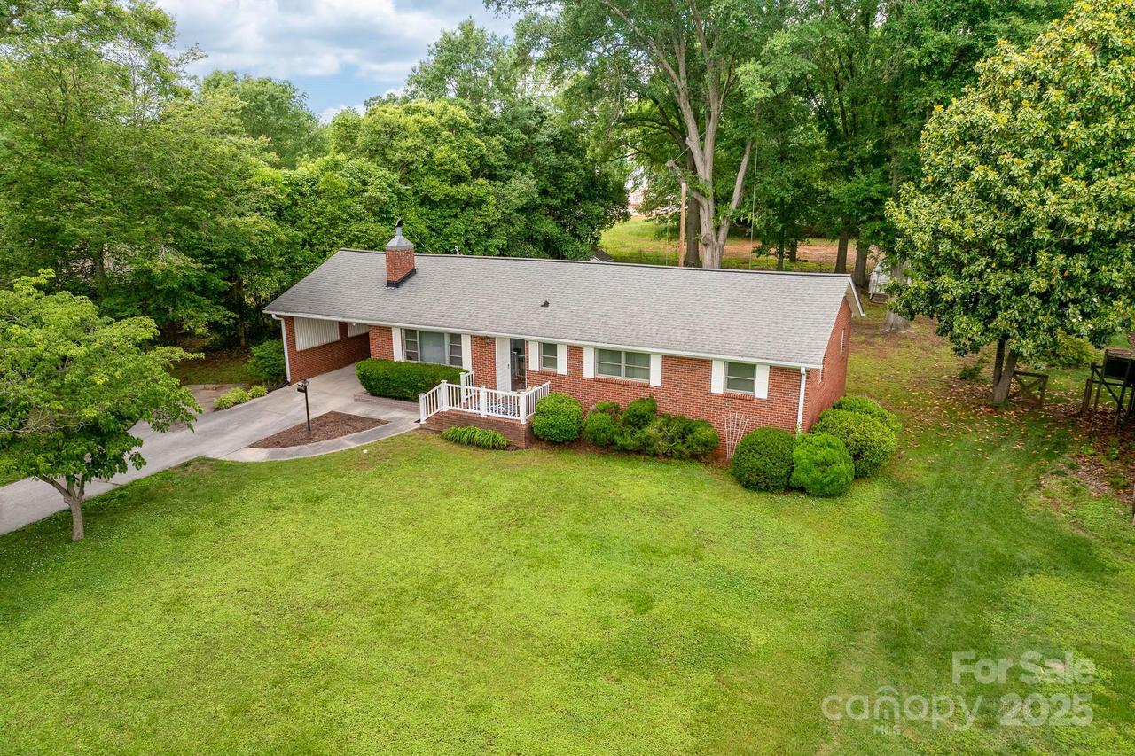 1307 Armstrong Rd., Belmont, NC 28012