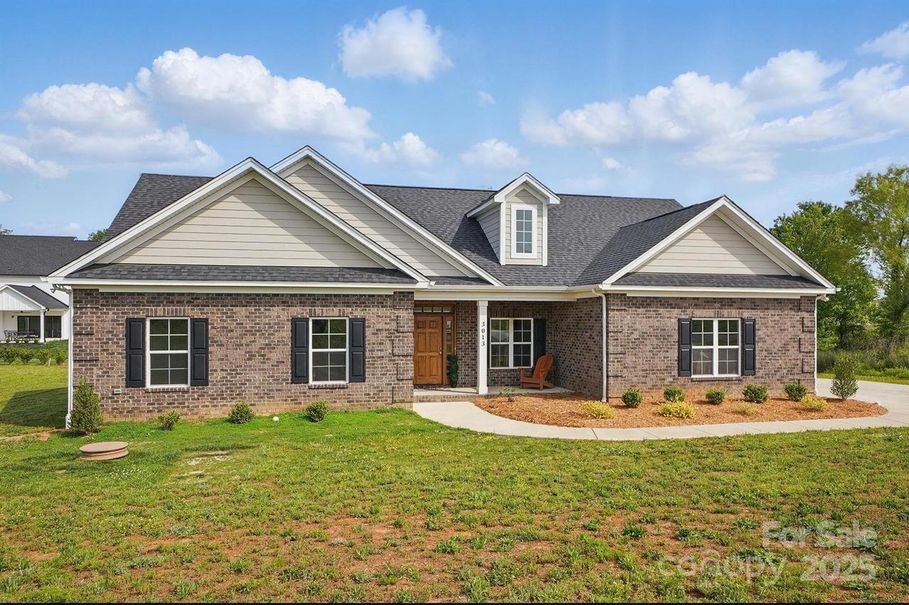 3013 Isle Ln., Monroe, NC 28110