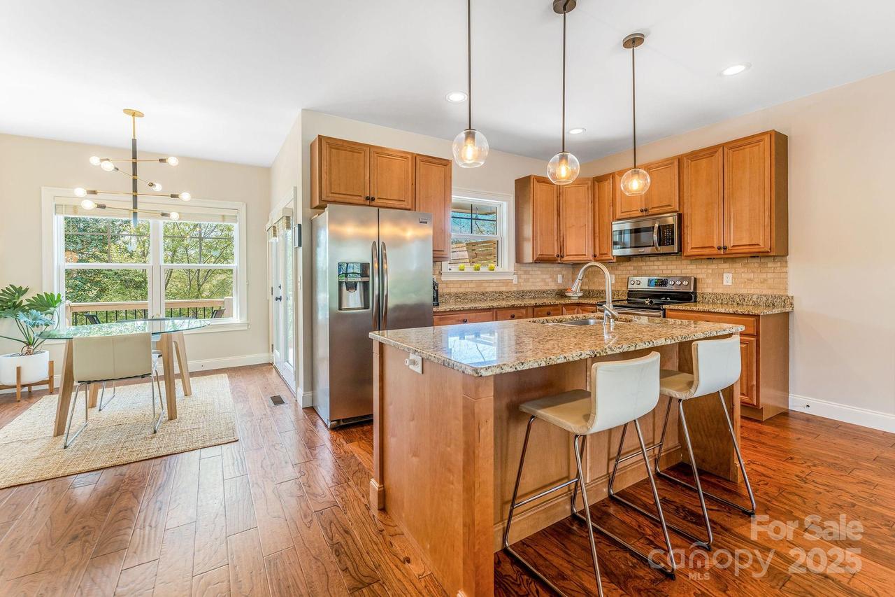 30 Asher Ln., Arden, NC 28704