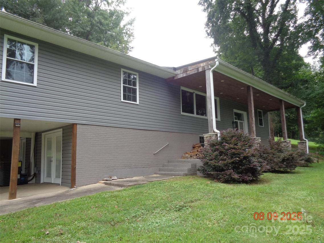 53 Forest Ave., Granite Falls, NC 28630