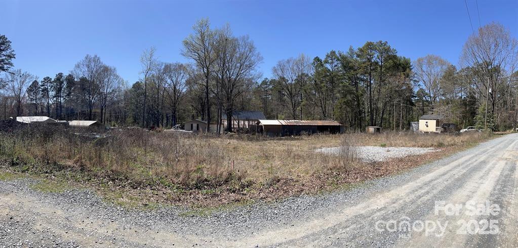 159 Hillcrest Rd., New London, NC 28127