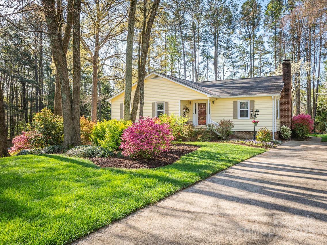 8801 Chinaberry Ln., Concord, NC 28027