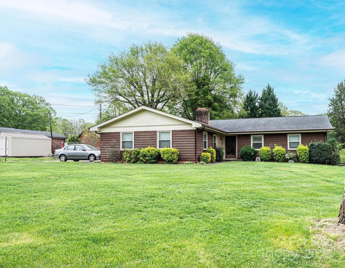 1025 Hefner Dr., Conover, NC 28613
