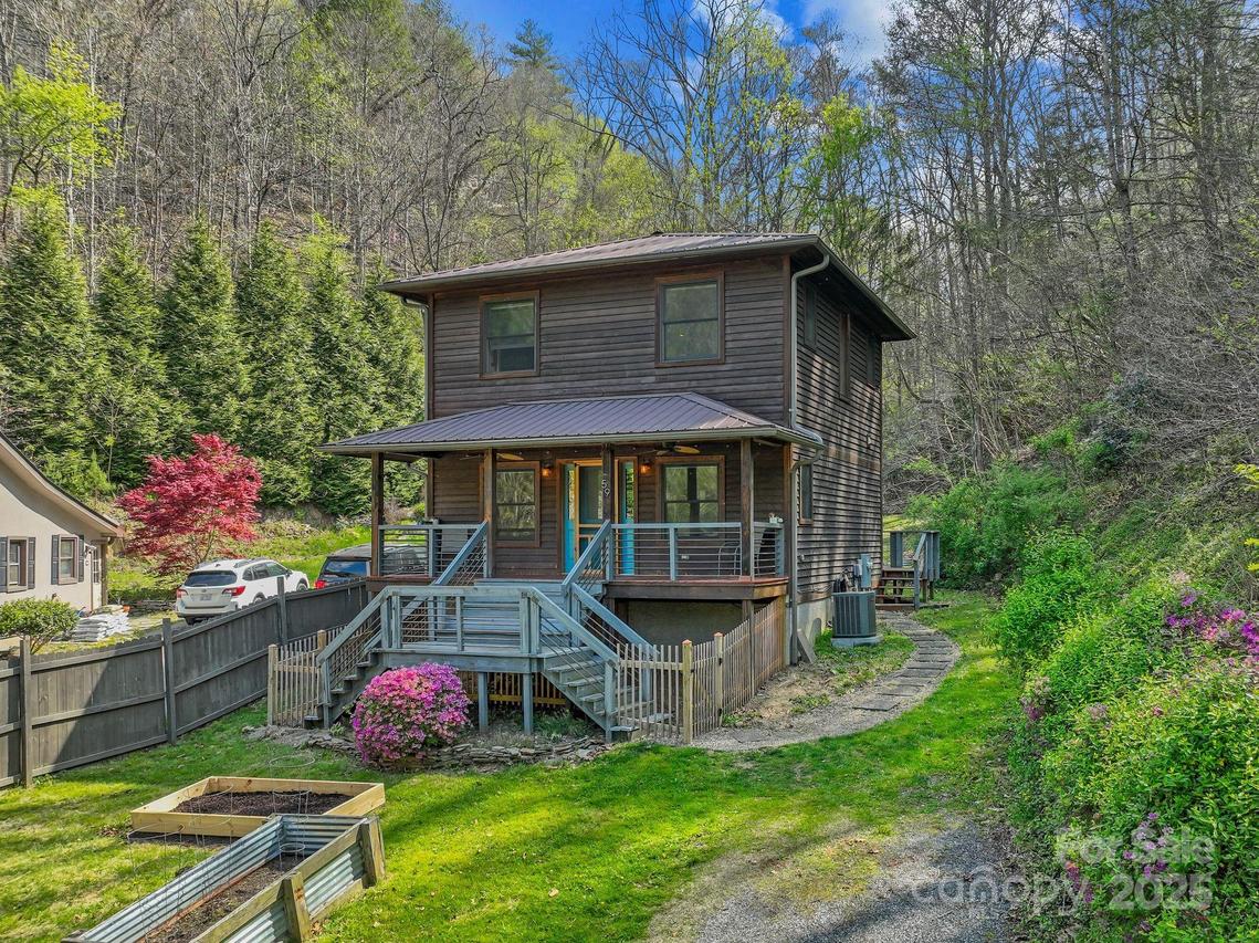 59 Skyway Dr., Marshall, NC 28753