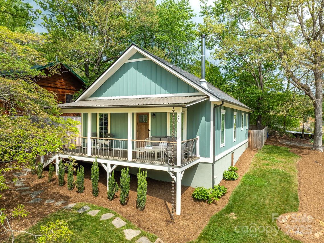 328 Mccoy Cove Rd., Black Mountain, NC 28711