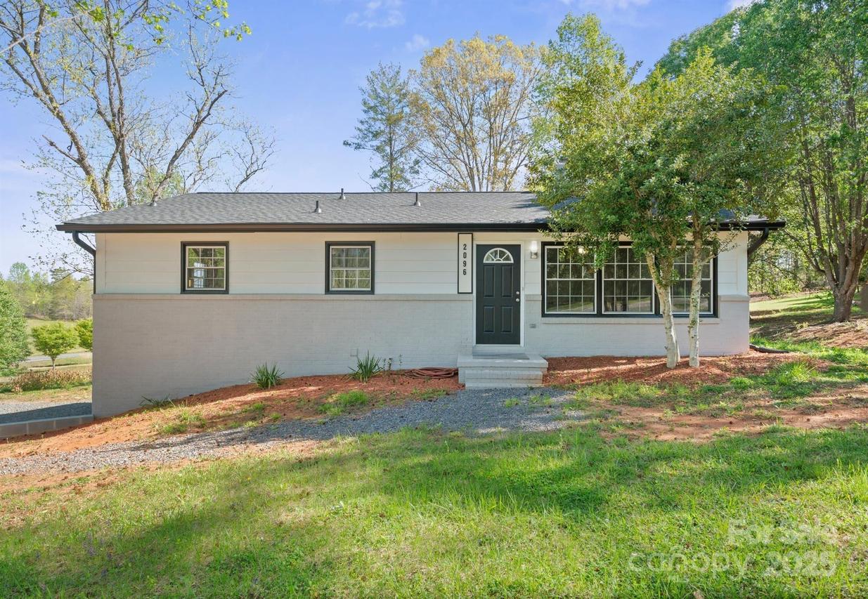 2096 Jay Clark Rd., Morganton, NC 28655