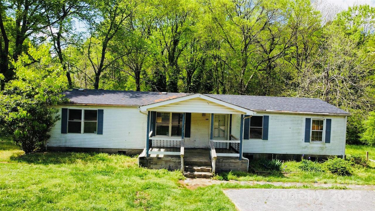141 Lewis St., Mount Gilead, NC 27306