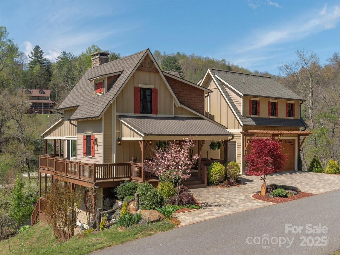 354 River Club Dr., Cullowhee, NC 28723