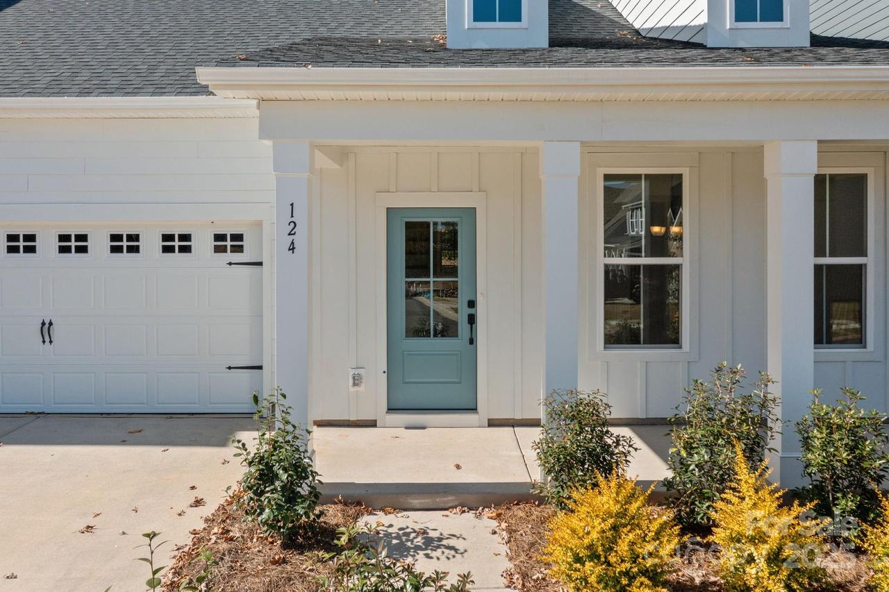 124 Canary Ln. #7, Mooresville, NC 28115