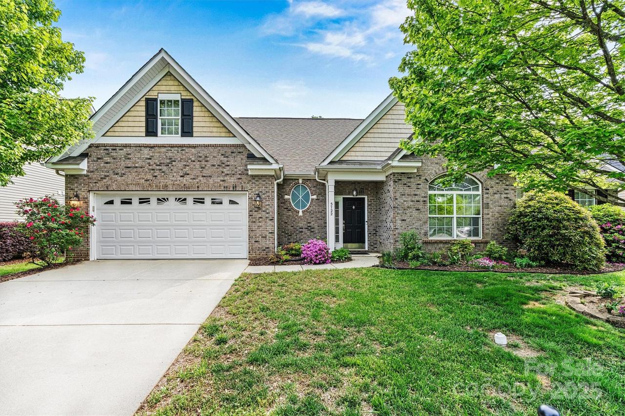5722 Kirkwynd Commons Dr., Charlotte, NC 28278