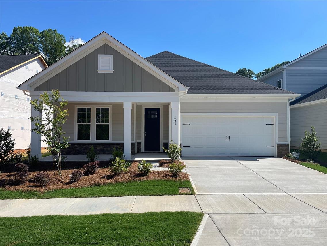 606 Banter Ln. #30, Cramerton, NC 28032