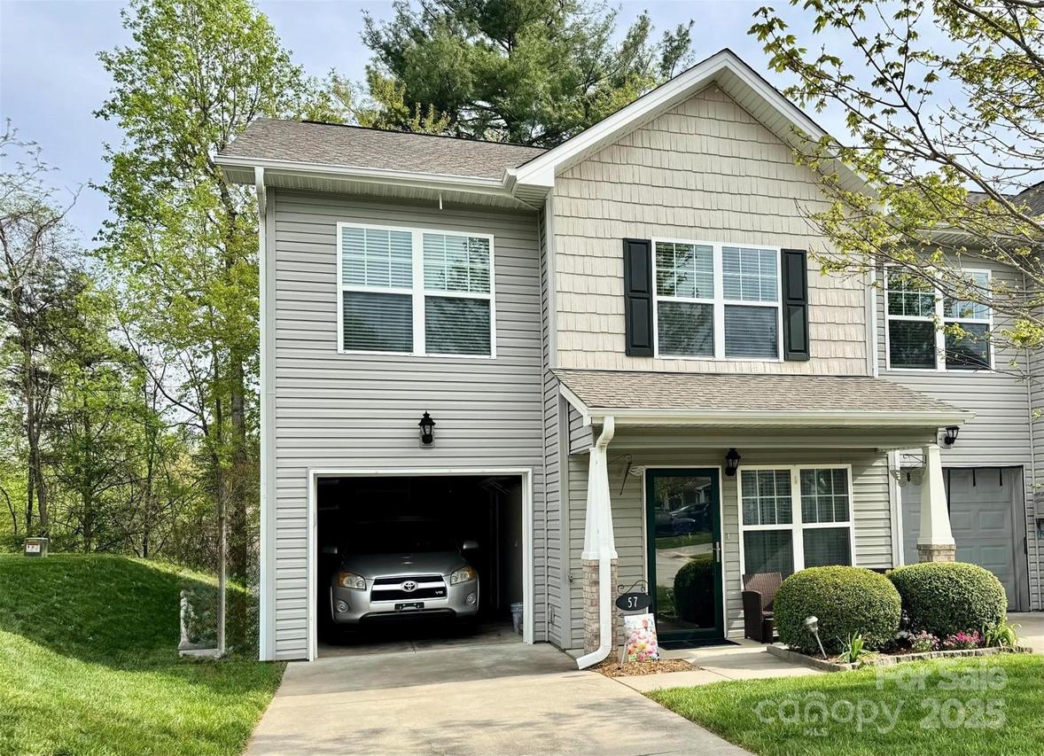 57 Sunny Meadows Blvd., Arden, NC 28704