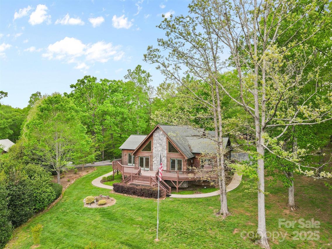 28 Outback Tr., Nebo, NC 28761