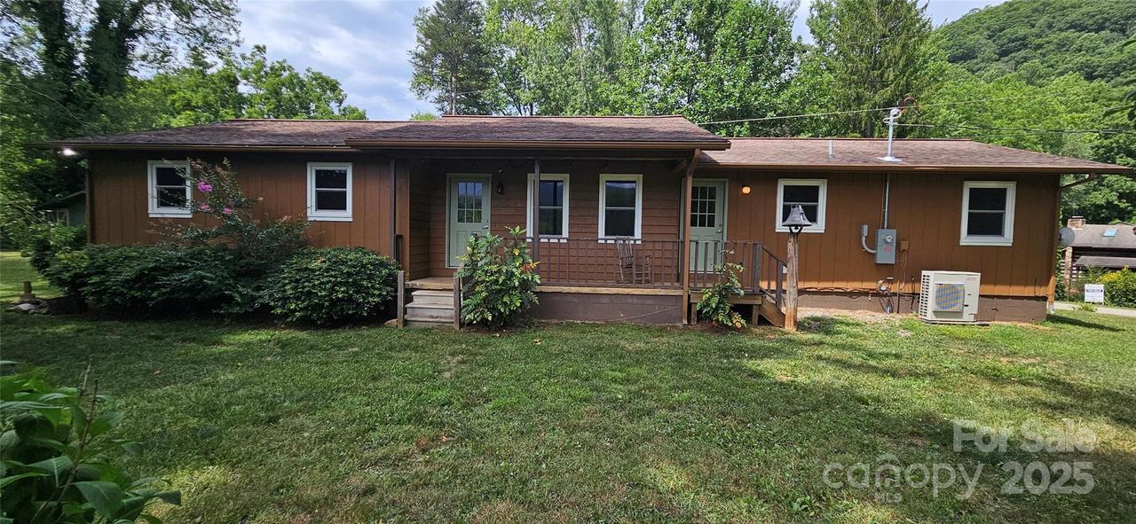 205 Blackwood Rd., Cullowhee, NC 28723