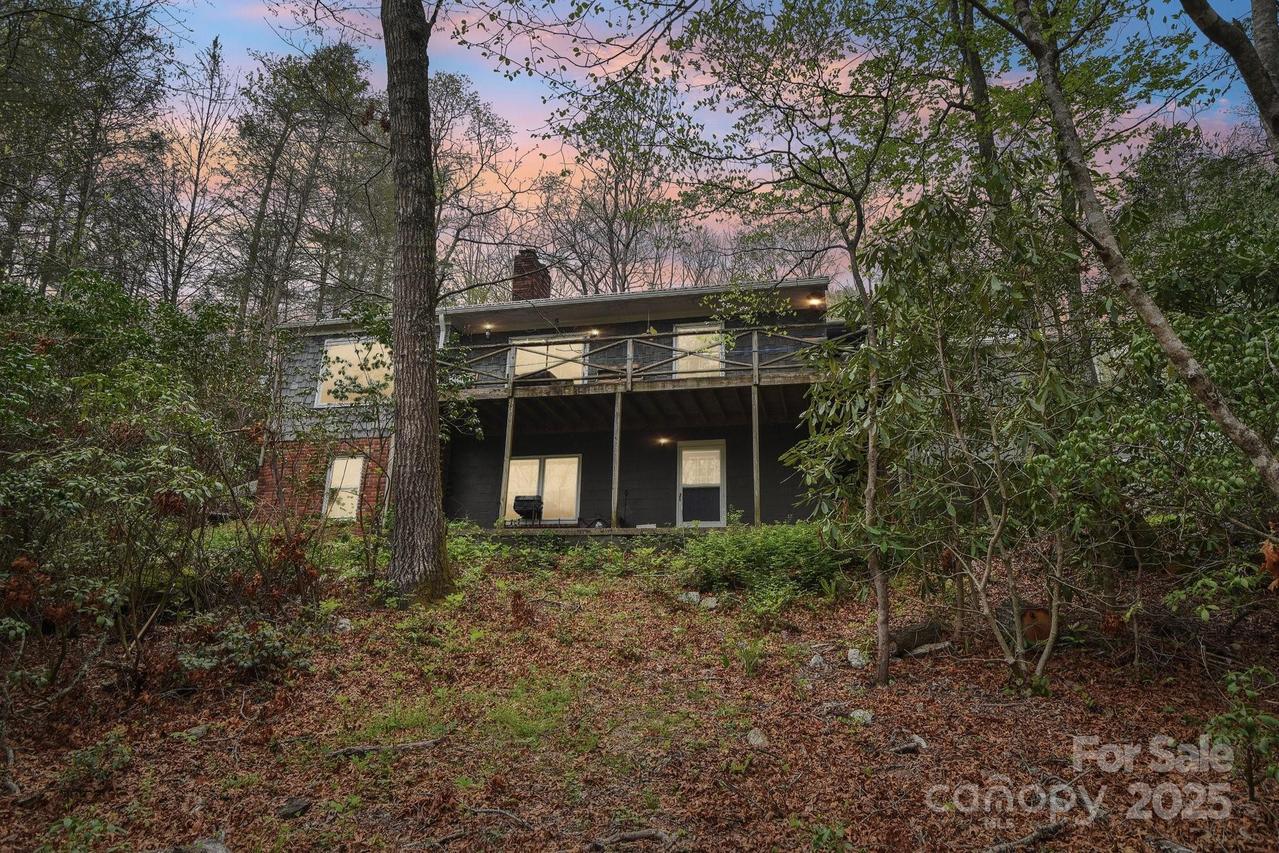 540 Swiss Pine Lake Dr., Spruce Pine, NC 28777