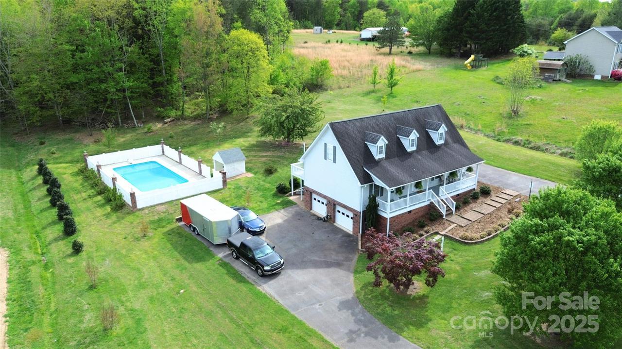 5006 Howell School Rd., Jonesville, NC 28642