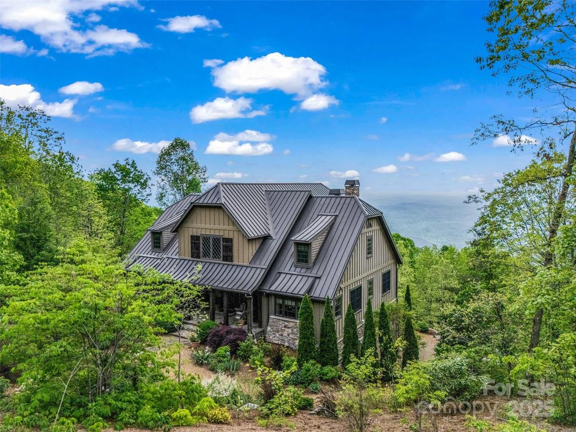132 Eastman Pl., Mill Spring, NC 28756