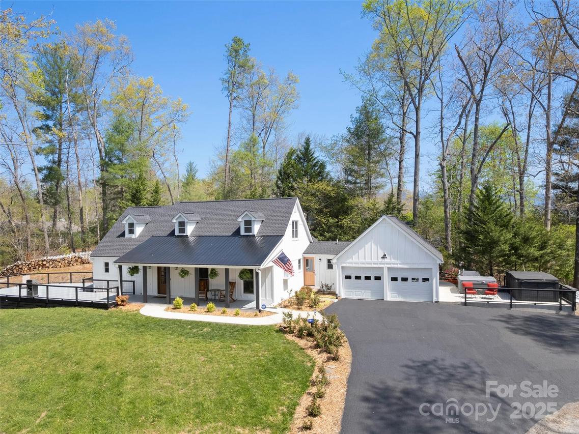 30 Gap Hill Dr., Fletcher, NC 28732