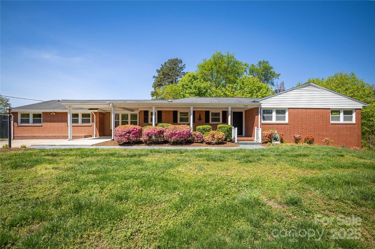 308 Praley St., Valdese, NC 28690