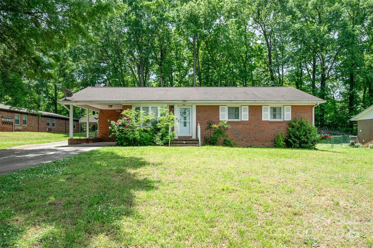 907 E 9th Ave., Gastonia, NC 28054