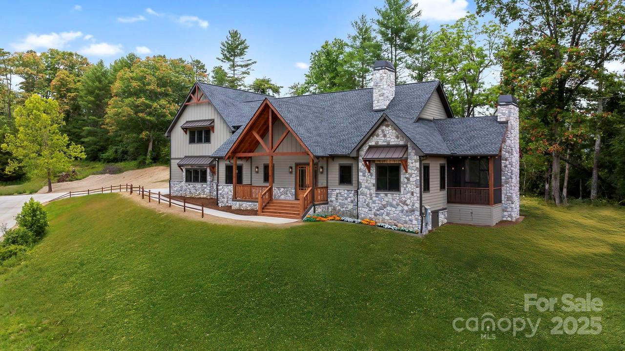 31 Emory Paige Rd., Weaverville, NC 28787