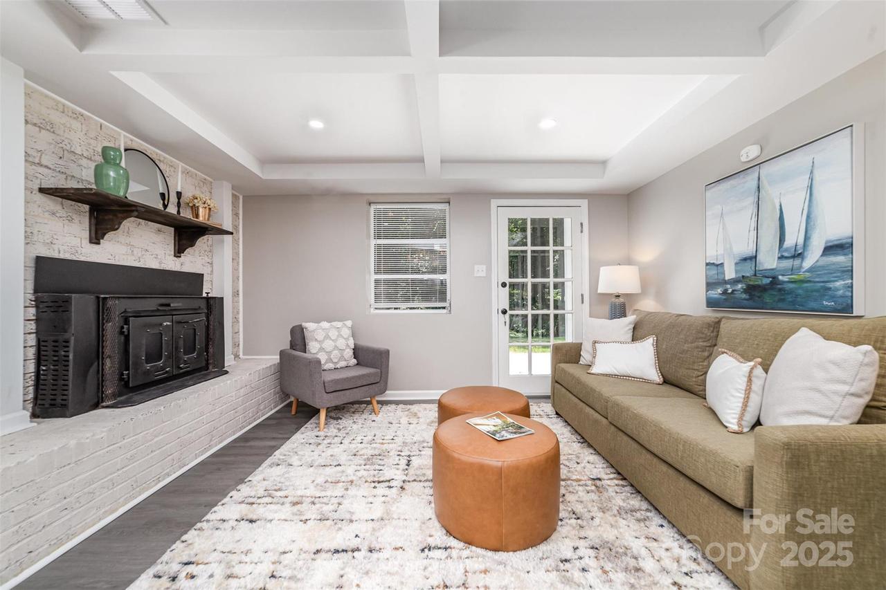 221 Belton Ave., Mount Holly, NC 28120