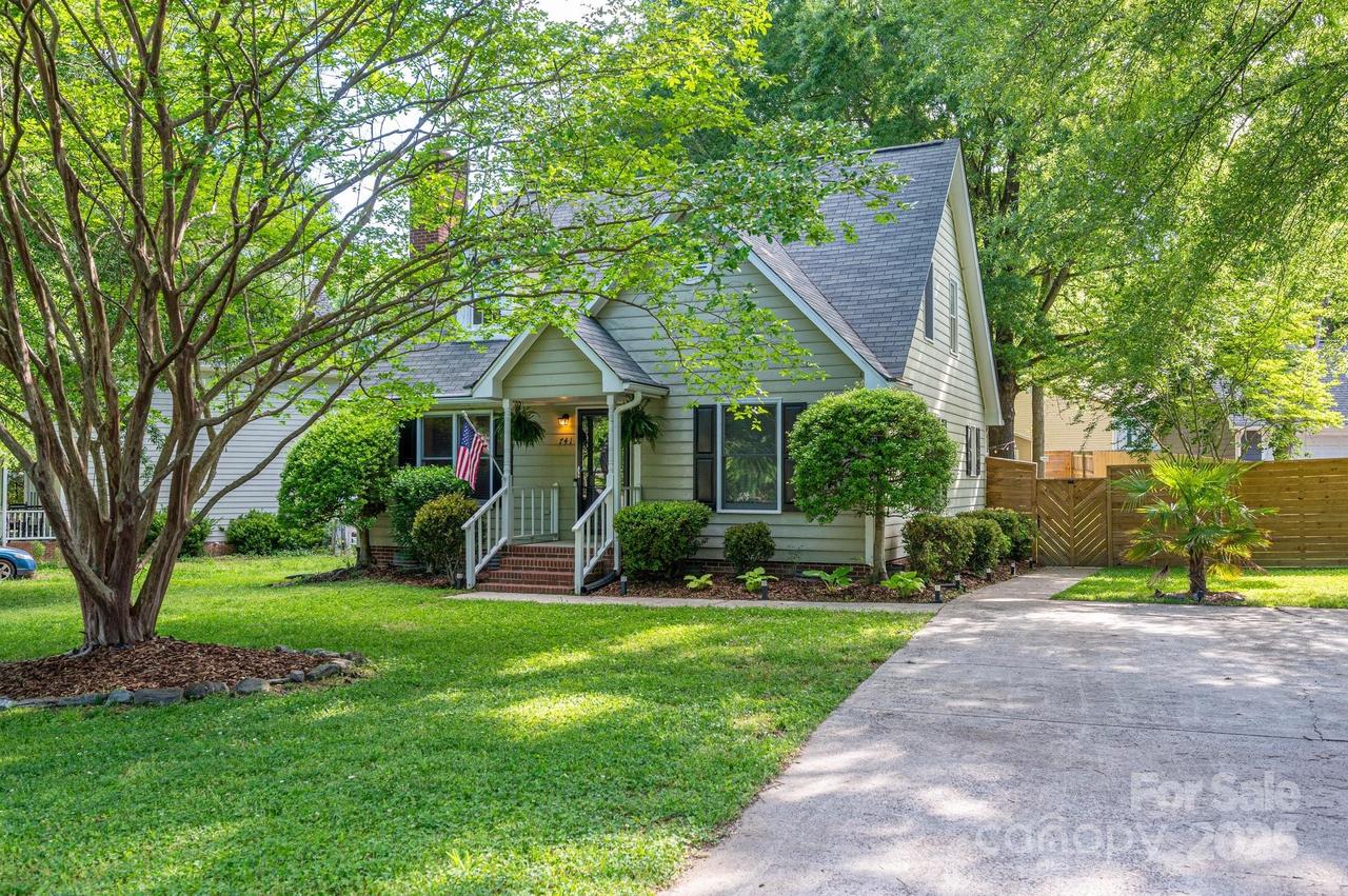 741 Bermuda Ave., Gastonia, NC 28054