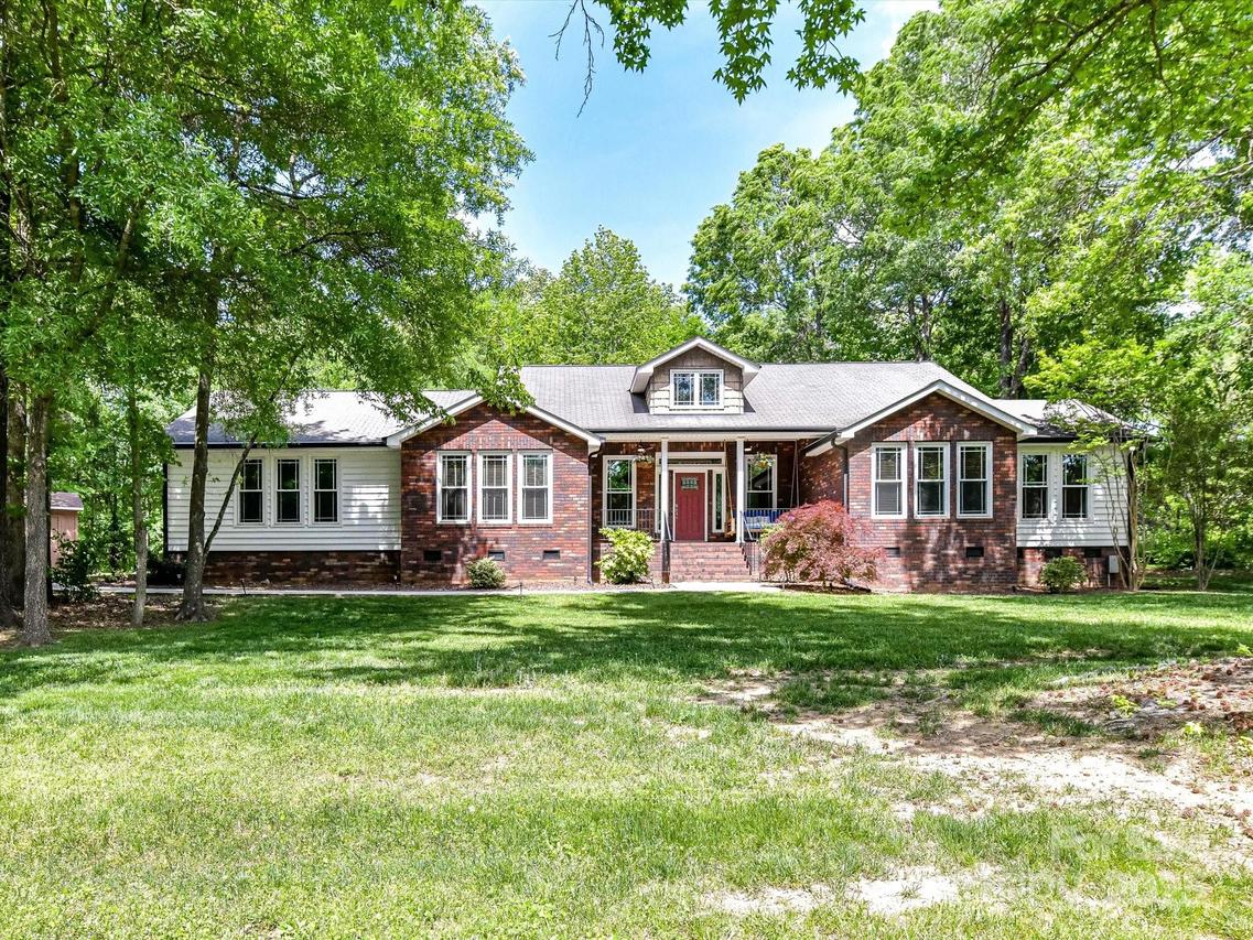 4301 Middle Stream Rd., Charlotte, NC 28213