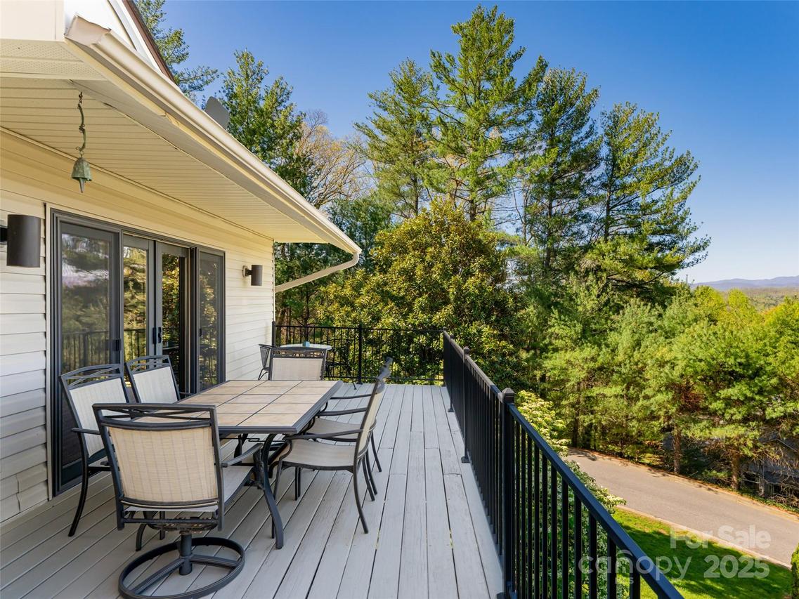 50 Park Ave., Asheville, NC 28803