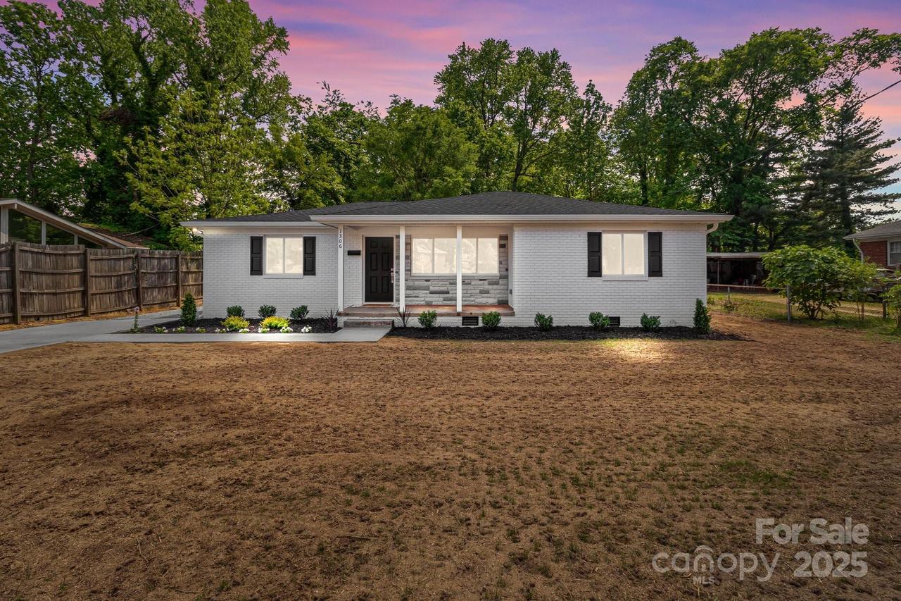 1306 Klondale Ave., Kannapolis, NC 28081