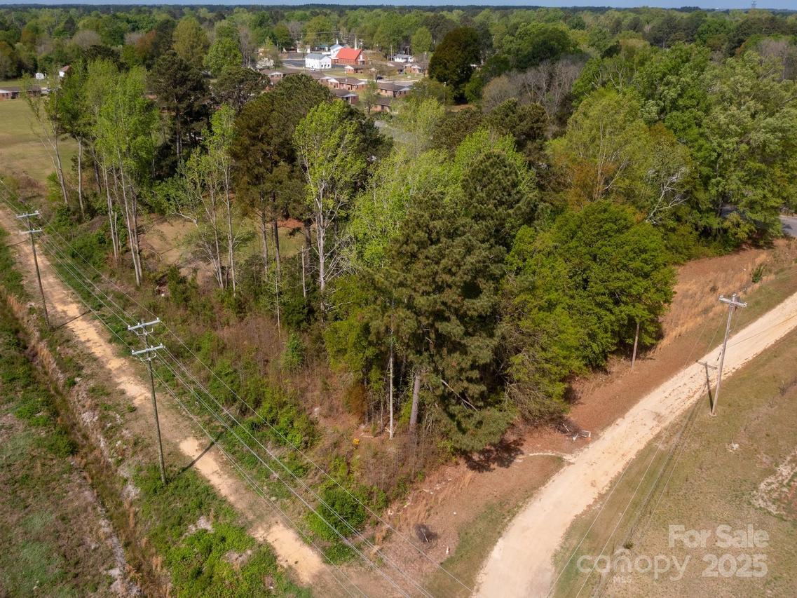 Read St., Laurinburg, NC 28352