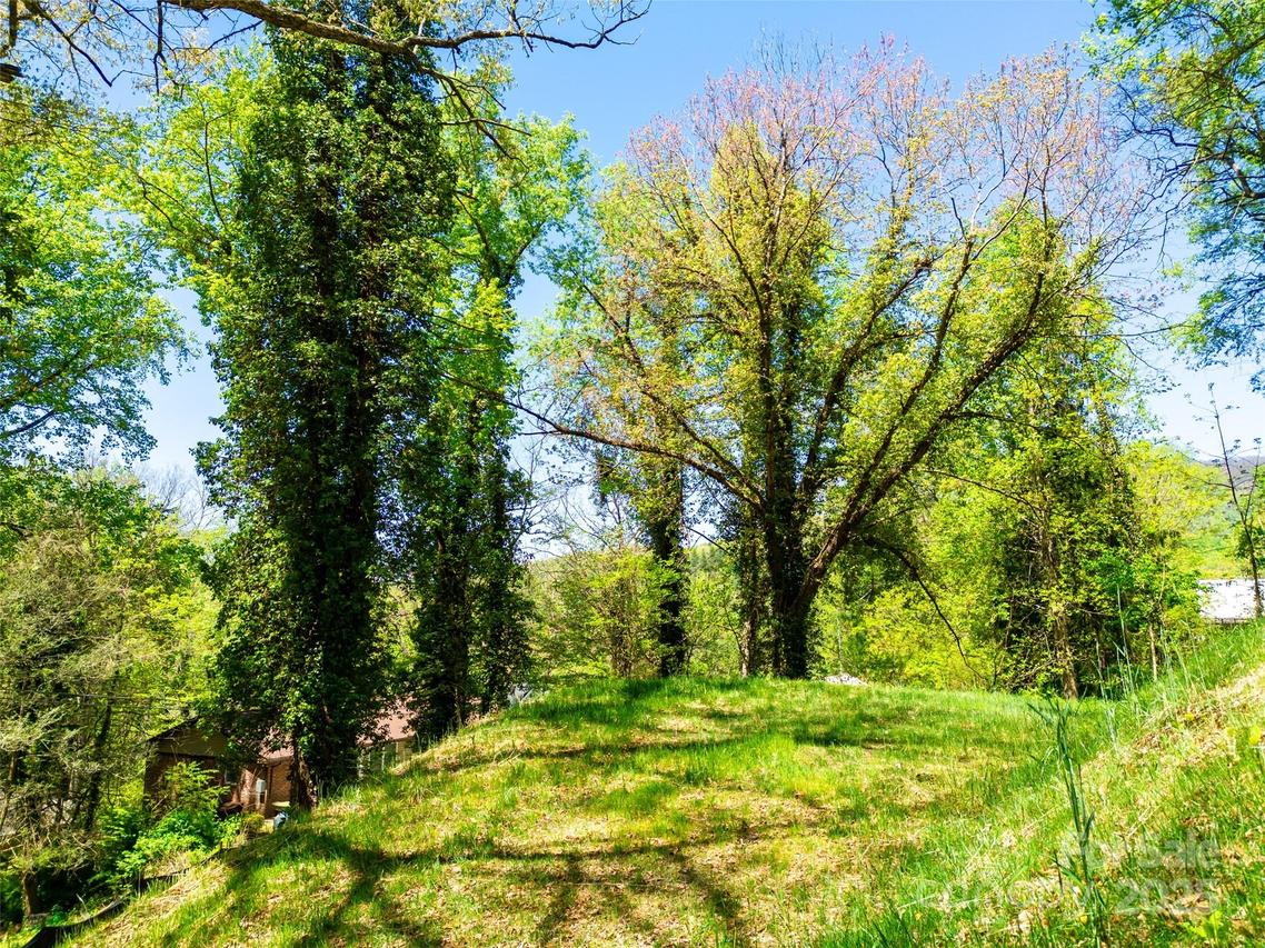 165 Maple St., Sylva, NC 28779