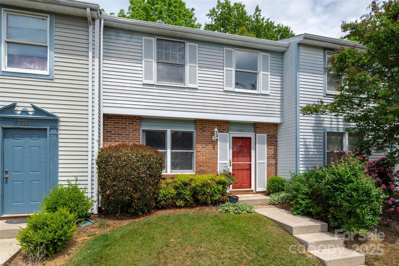 7309 Pebblestone Dr. #D, Charlotte, NC 28212