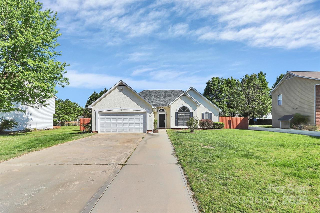 4606 Falcon Chase Dr., Concord, NC 28027