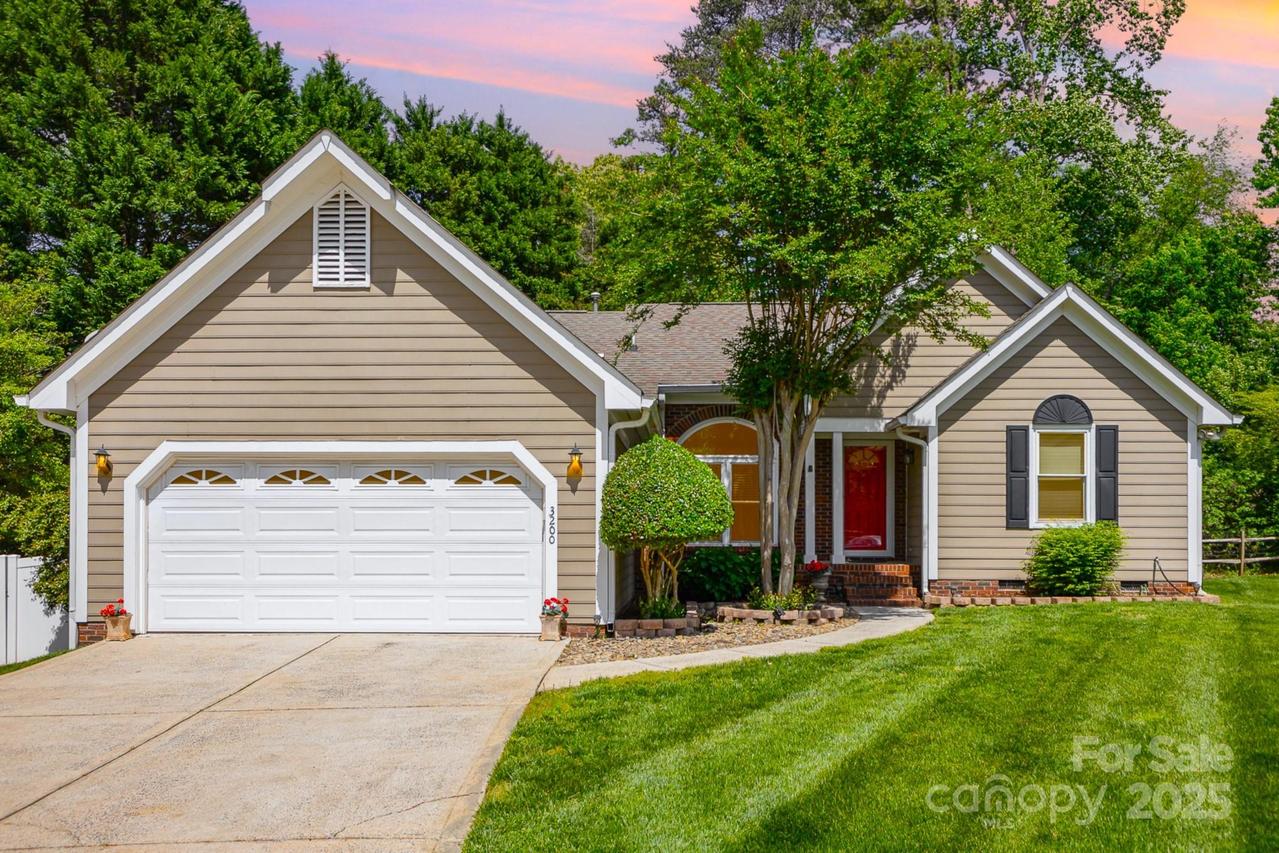 3200 Tallia Ct., Charlotte, NC 28269