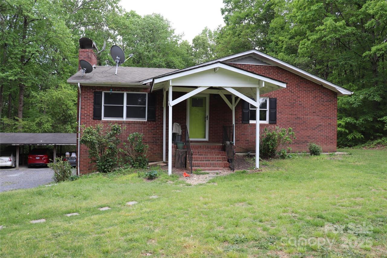 347 Poole Rd., Troy, NC 27371