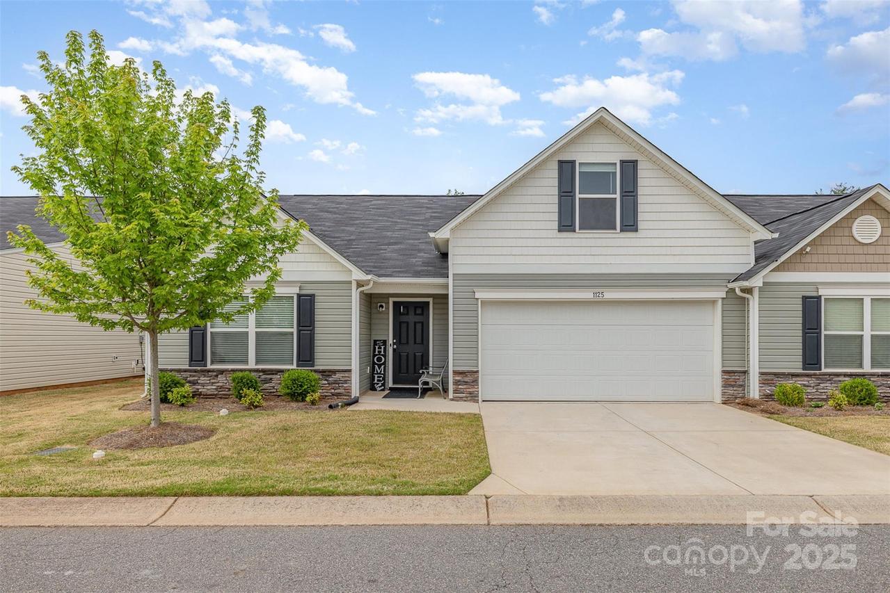 1125 Silvertrace Dr., Salisbury, NC 28144