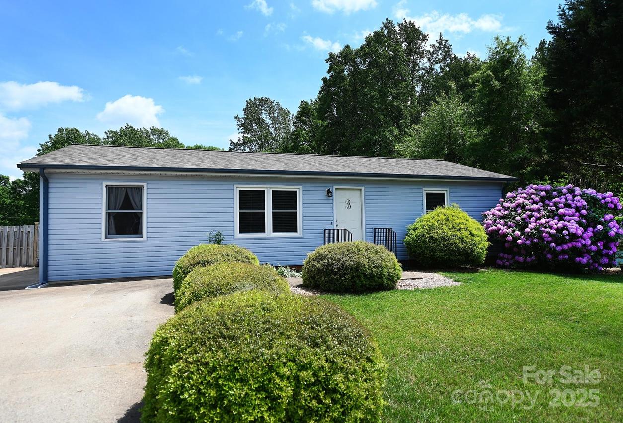 2263 Starbrooke Dr., Newton, NC 28658